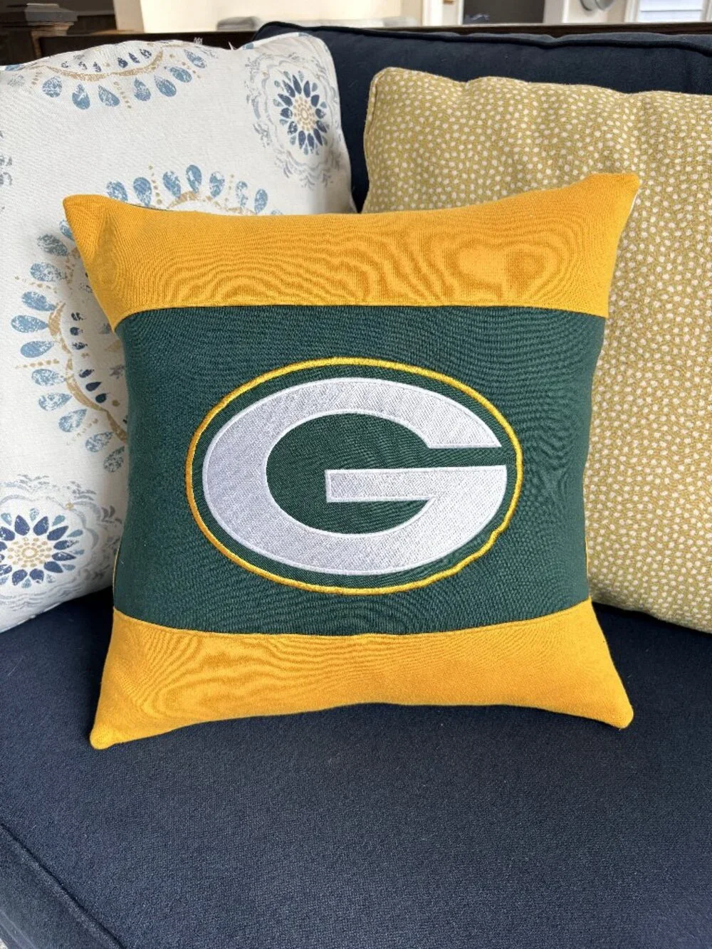 Atlanta Falcons NFL Football handmade upcycled T-shirt 16x16 throw pillow cover